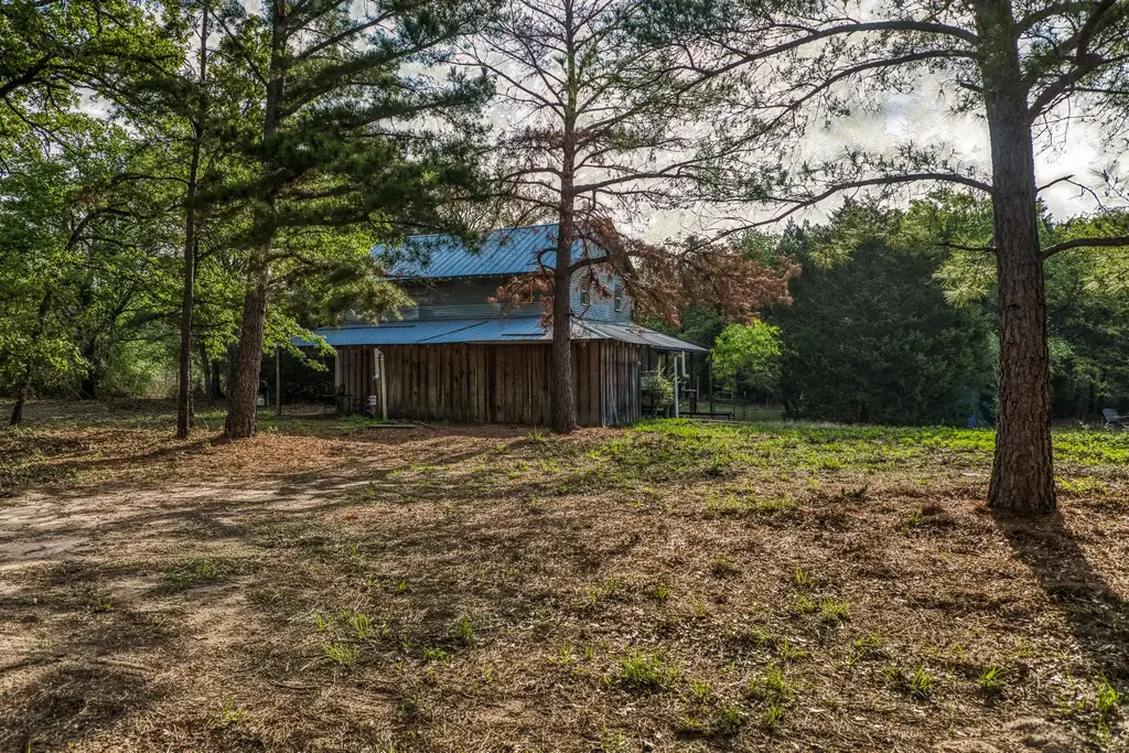 242 Cody Lane, Bastrop