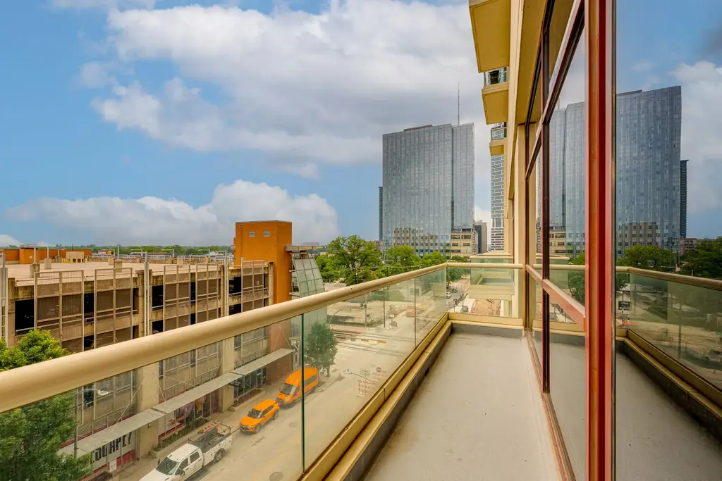 555 E 5th Street 523, Austin