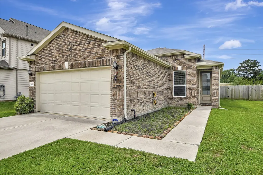 41523 Stampede Stream Drive, Magnolia