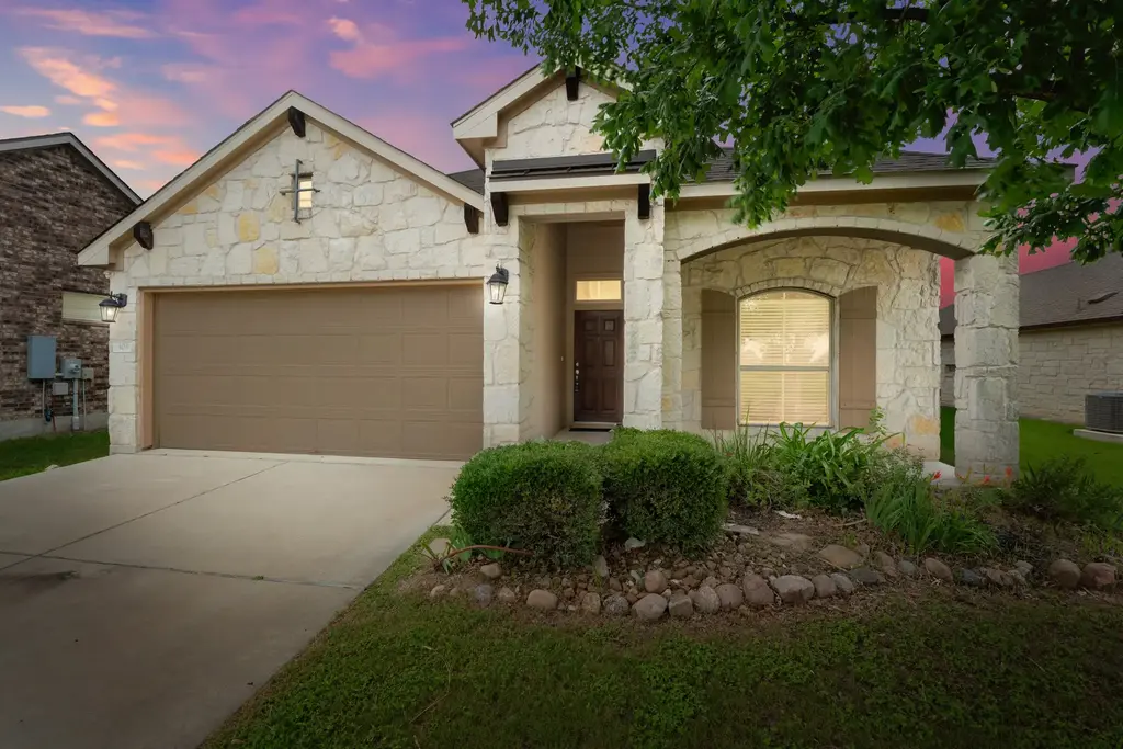 305 Longhorn Cavern Road, Leander