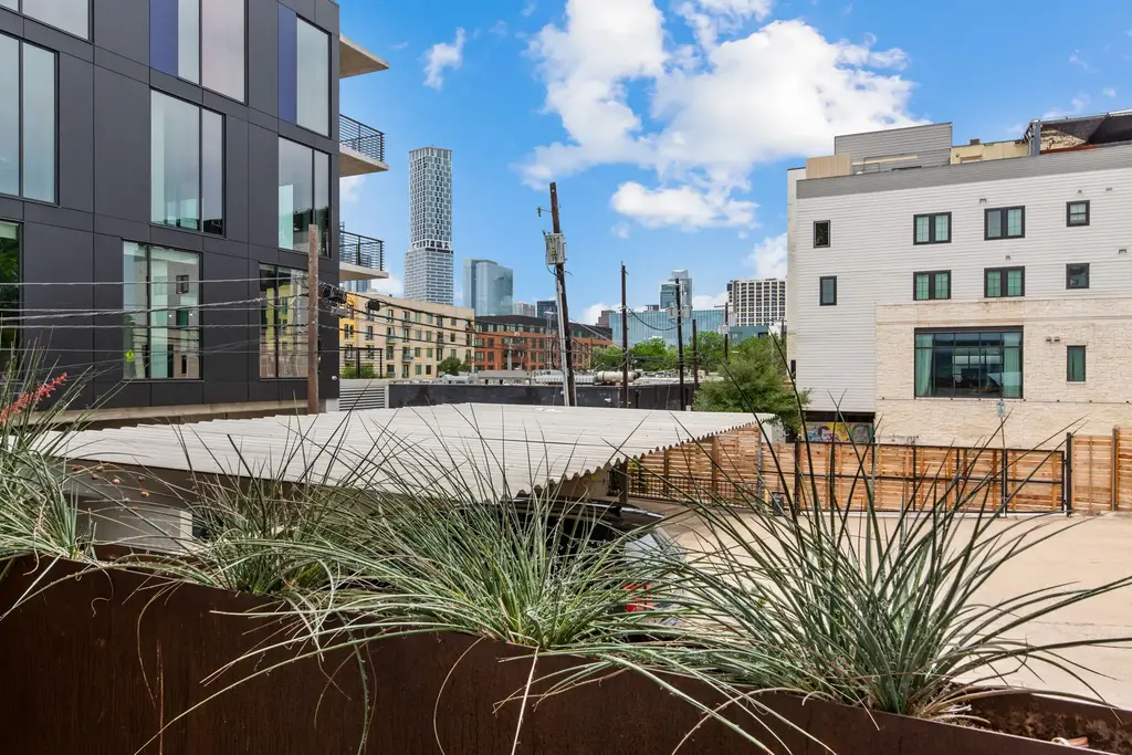 1305 E 6th Street 13, Austin