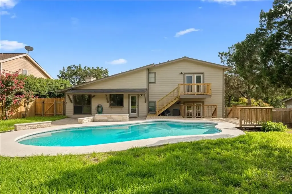 6100 Danwood Drive, Austin