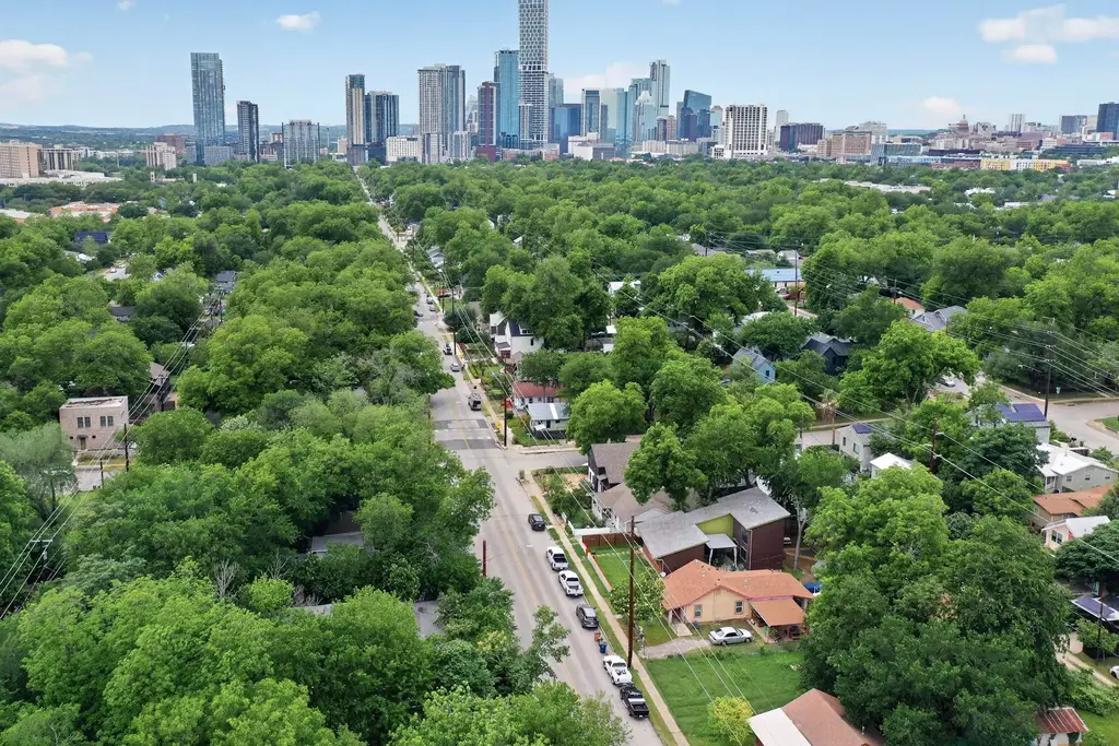1912 Holly Street, Austin