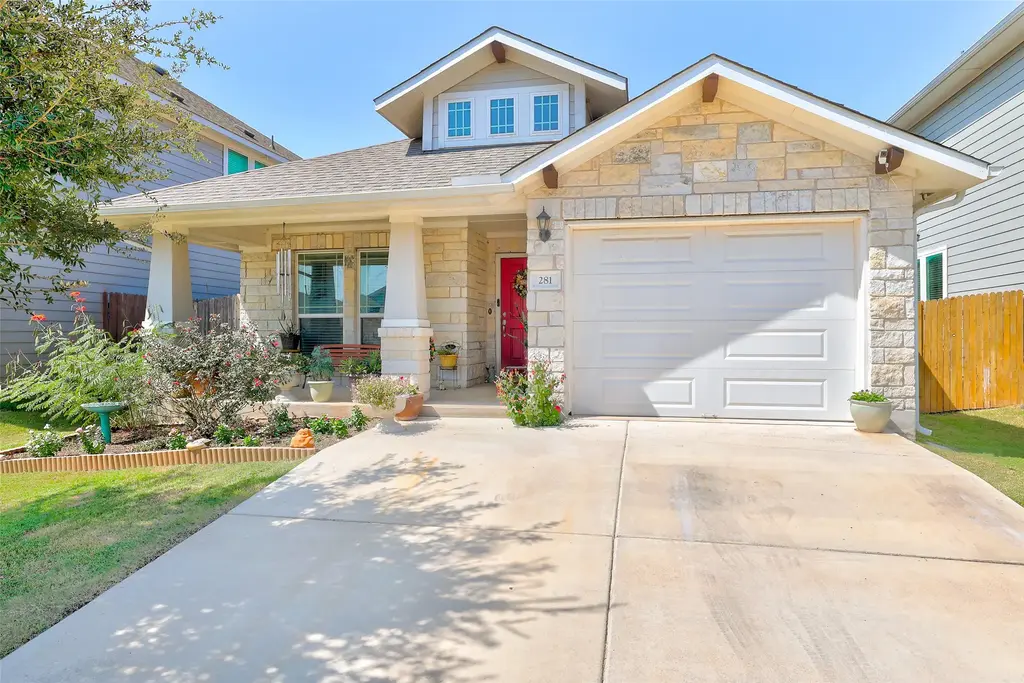 281 Gaida Loop, Georgetown