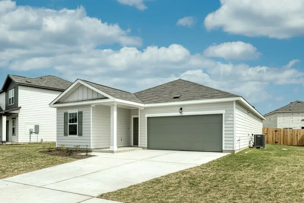 125 Blazilmar Lane, Taylor