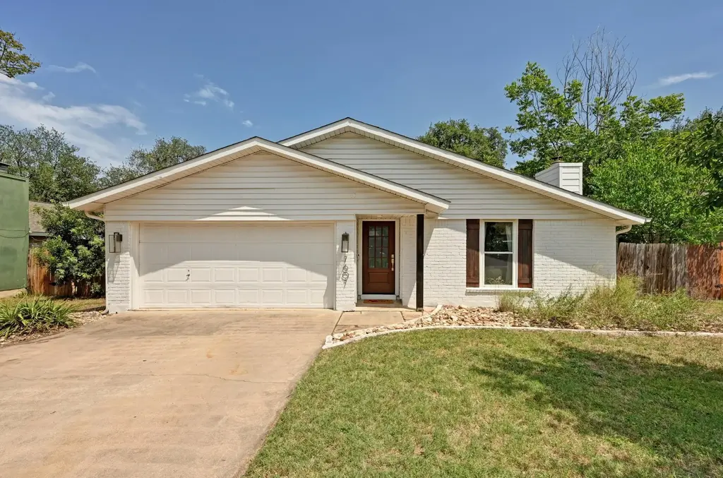 7607 Whispering Winds Drive, Austin