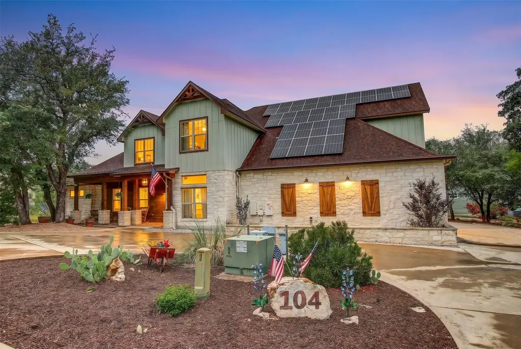 104 Kendall Road, Spicewood