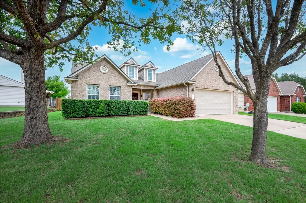 124 Yaupon Cove, Kyle