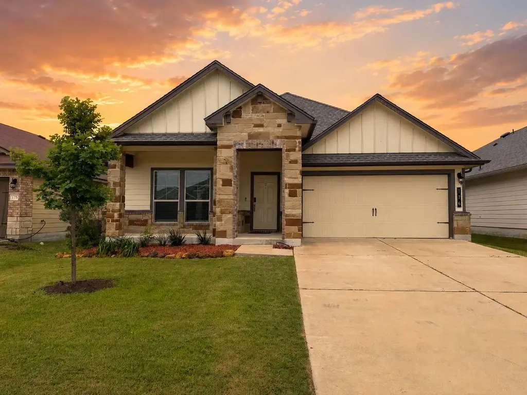 176 Beth Ann Loop, Taylor