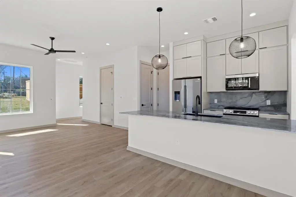 1736 Bunche Road Building 6, Austin