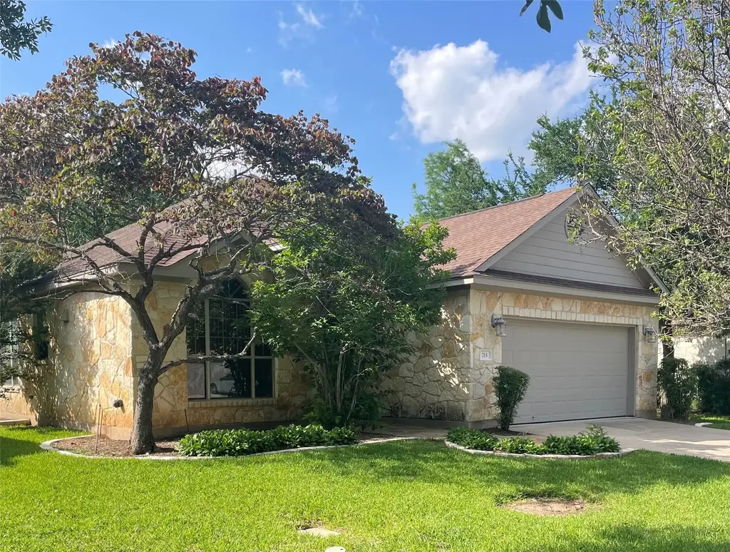 715 Enchanted Rock Trail, Georgetown