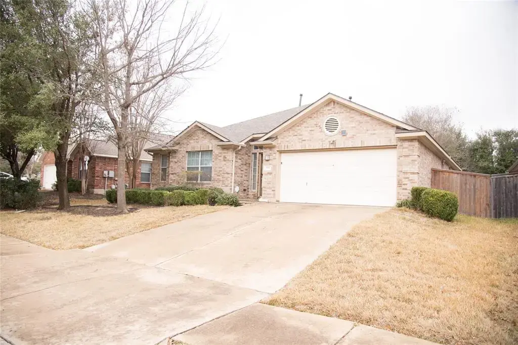 808 Nw Broken Trace Court, Round Rock