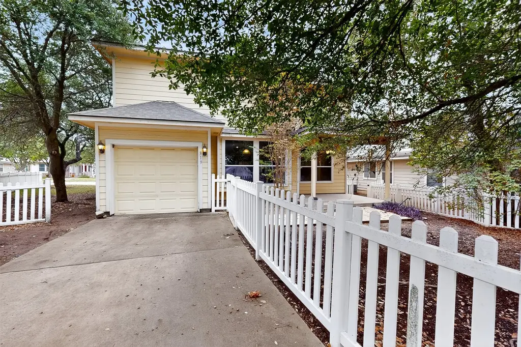 319 Bandstand Lane, Cedar Park
