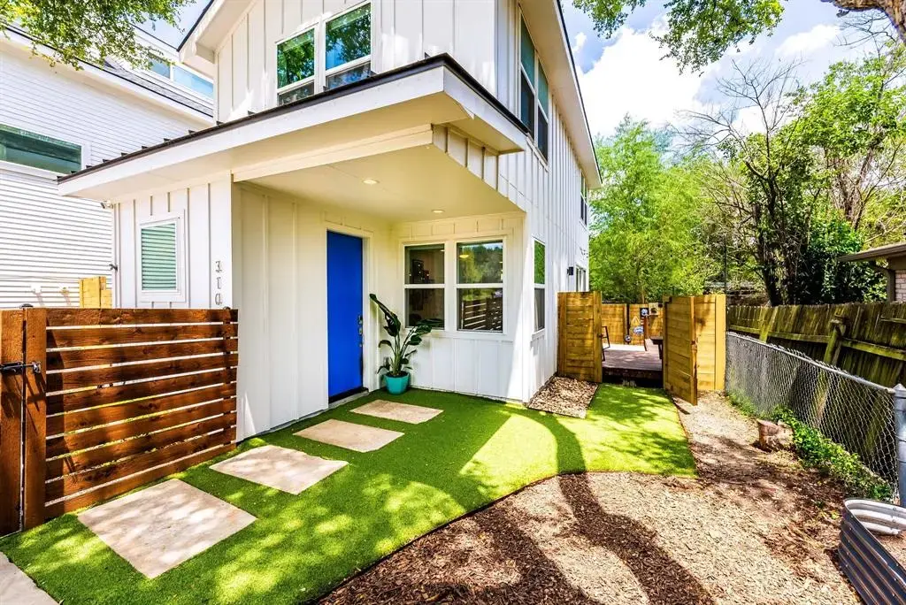 3100 Northeast Drive B, Austin
