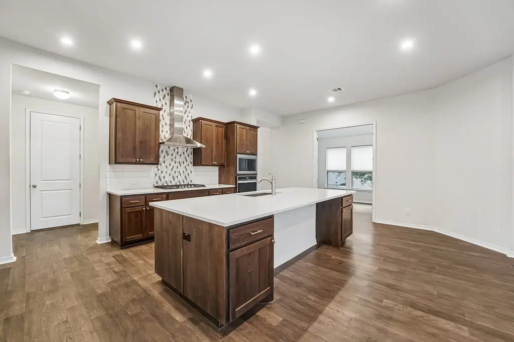207 Mineral River Loop, Kyle