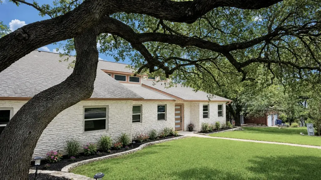10511 Tweedsmuir Drive, Austin