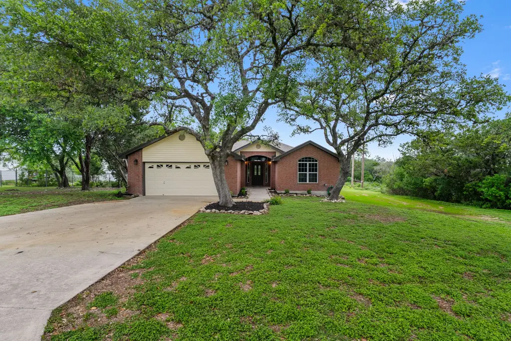 126 Hunter Ridge Rd, San Marcos