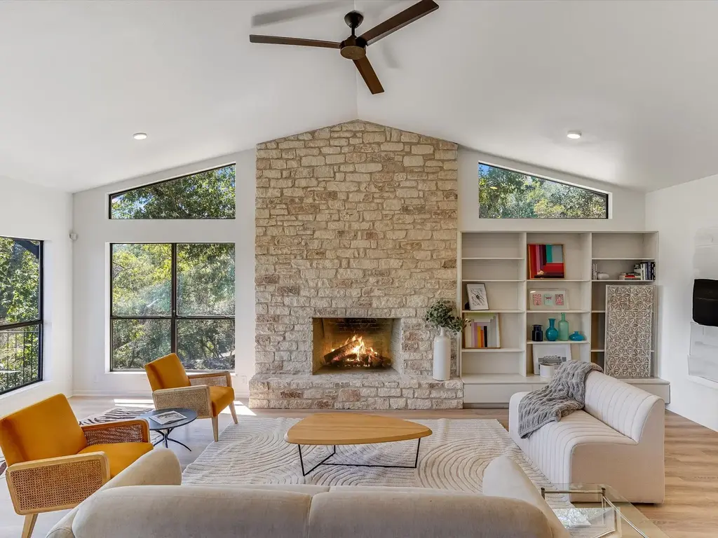 1302 Wild Basin Landing, Austin
