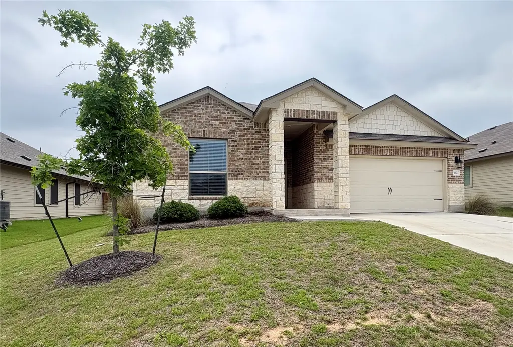 180 Pivot Drive, Taylor