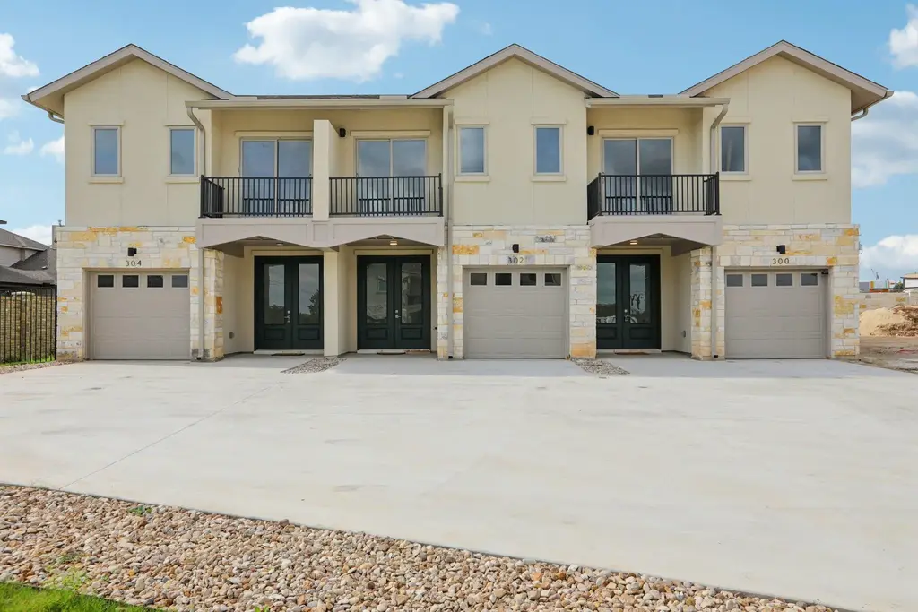 302 Tesla Circle Circle, Austin