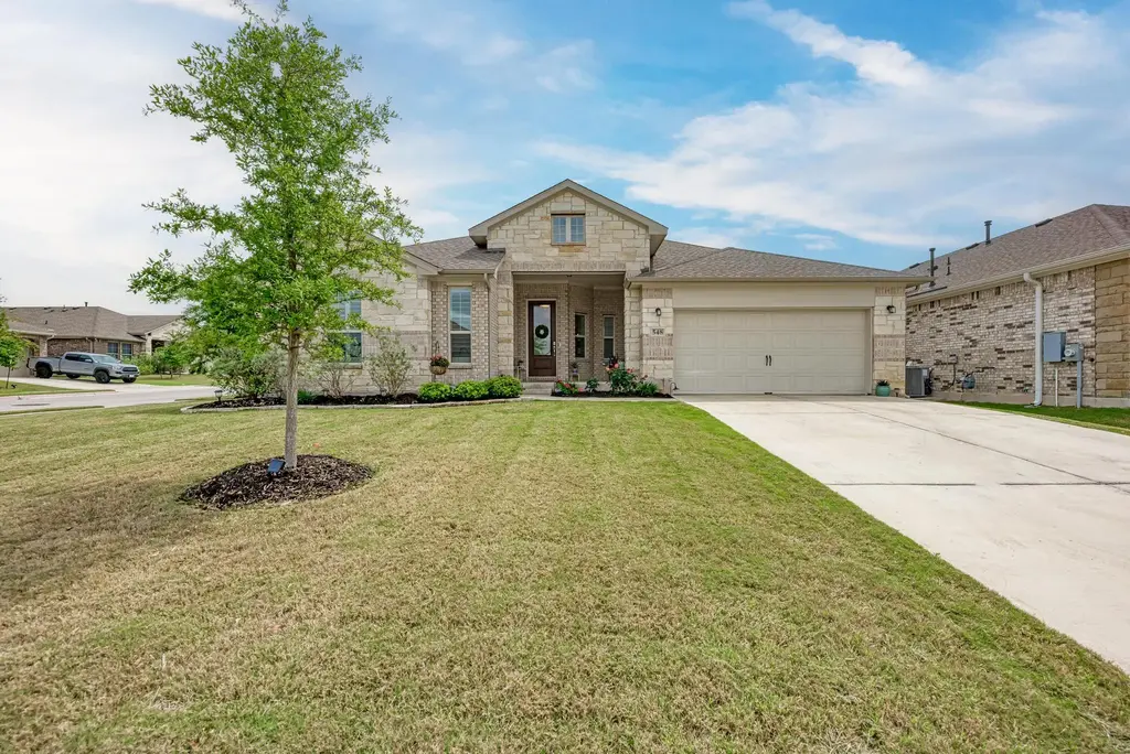 548 Elm Green Street, Hutto