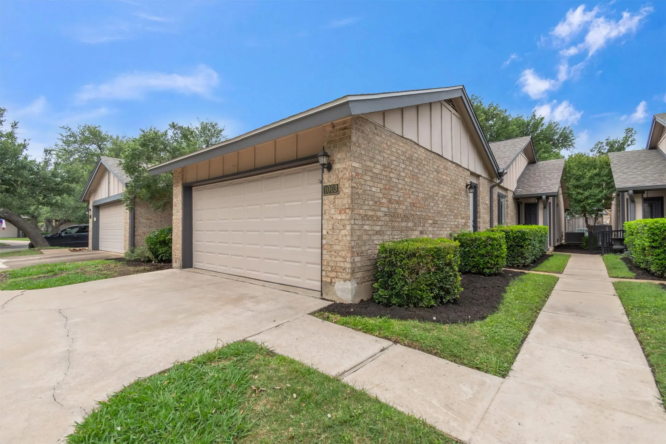 Photo of Listing #3680048