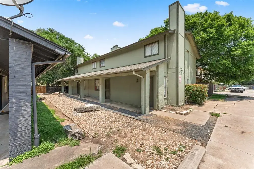 1320 Southport Drive B, Austin