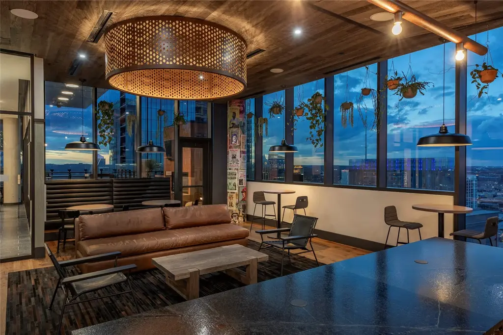 84 East Avenue 2302, Austin