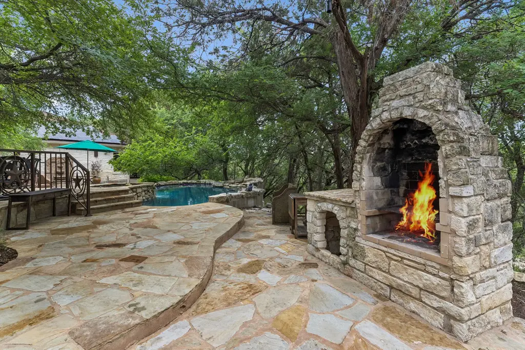 23621 Indian Divide Cove, Spicewood