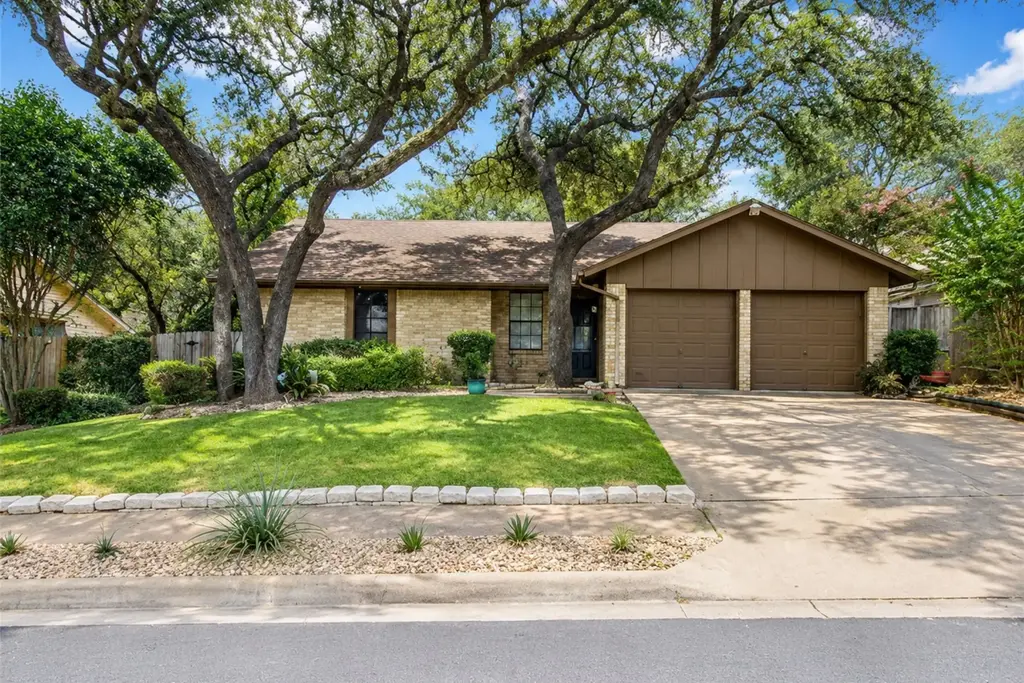 2717 Deeringhill Drive, Austin
