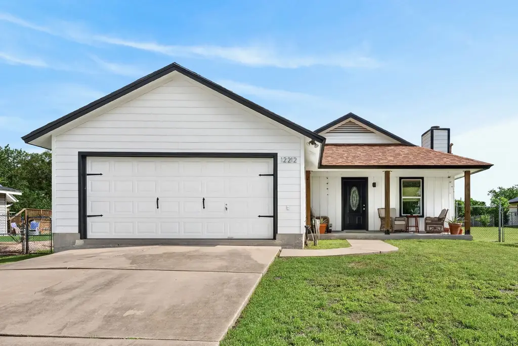 12212 Mustang Drive, Buda