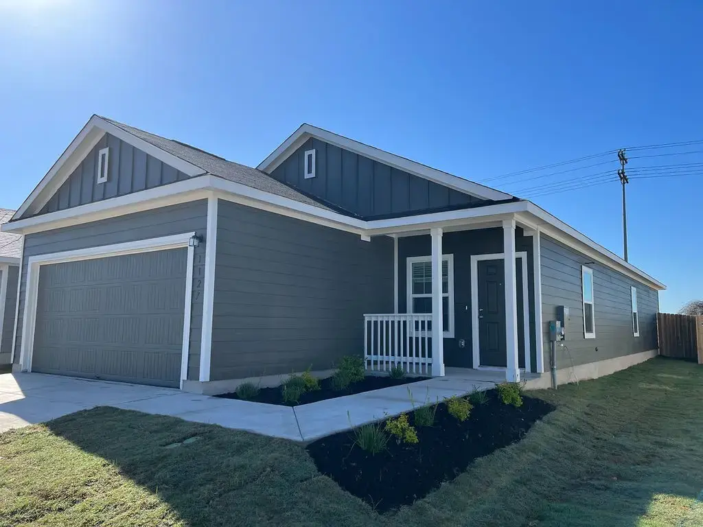 1127 Catfish Lane, Bastrop