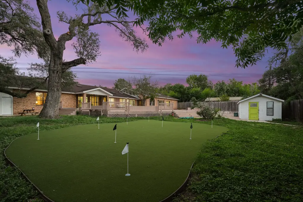 7412 Albert Road, Austin