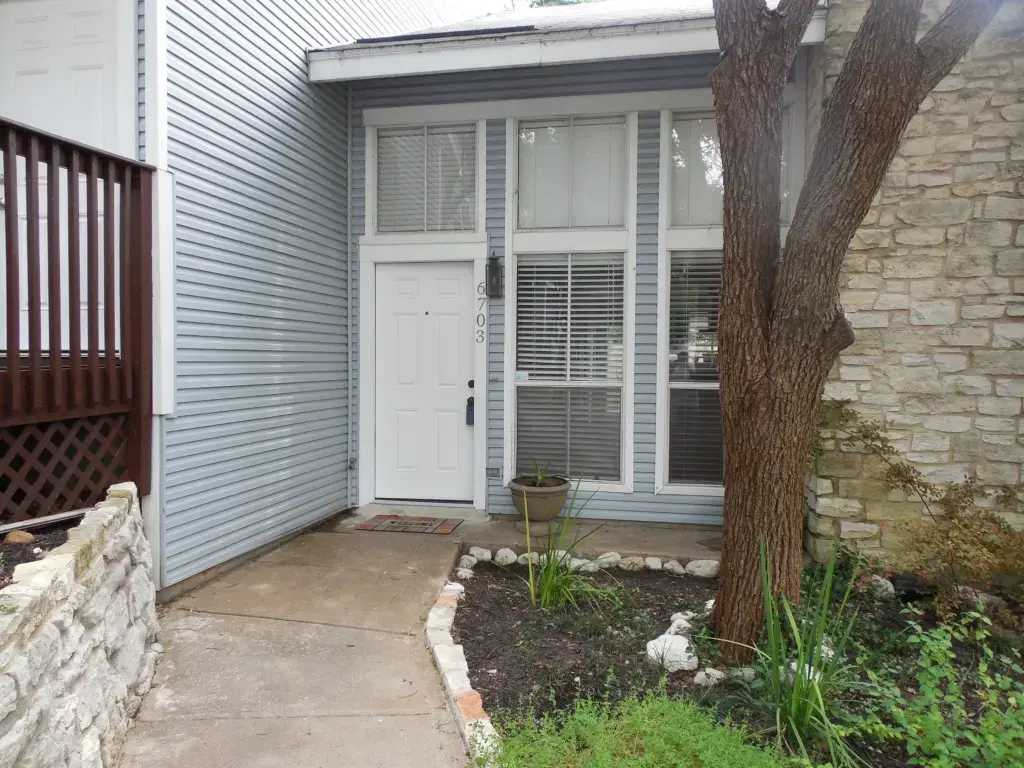 6703 Old Quarry Lane, Austin