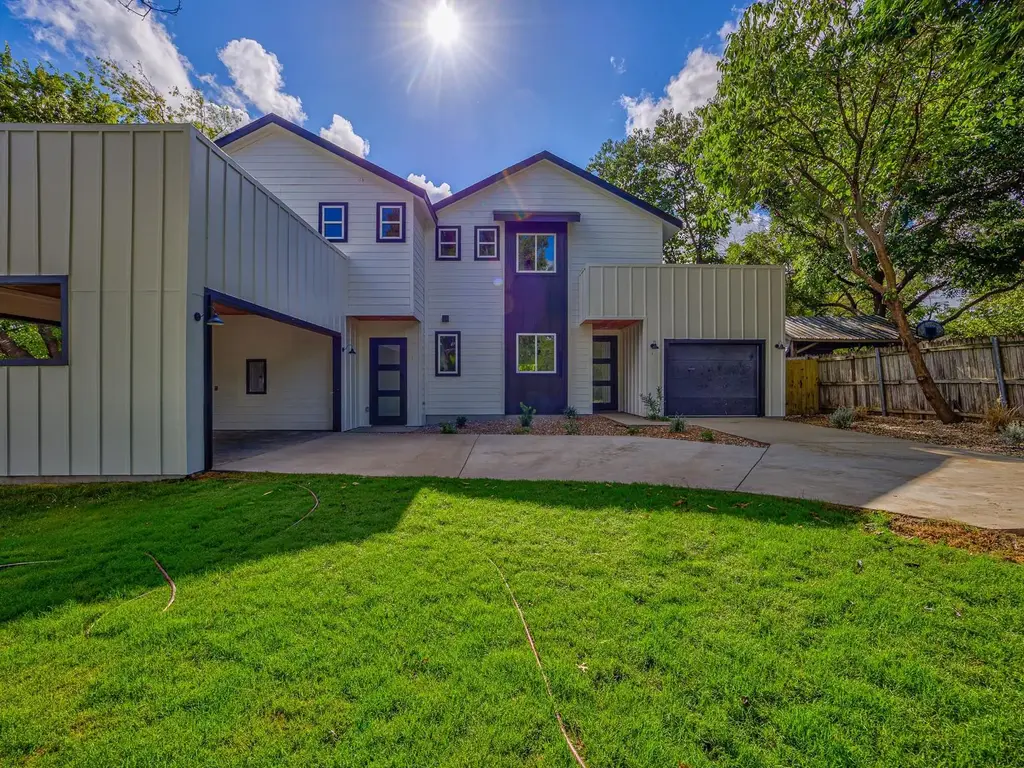 2005 Uphill Lane A, Austin