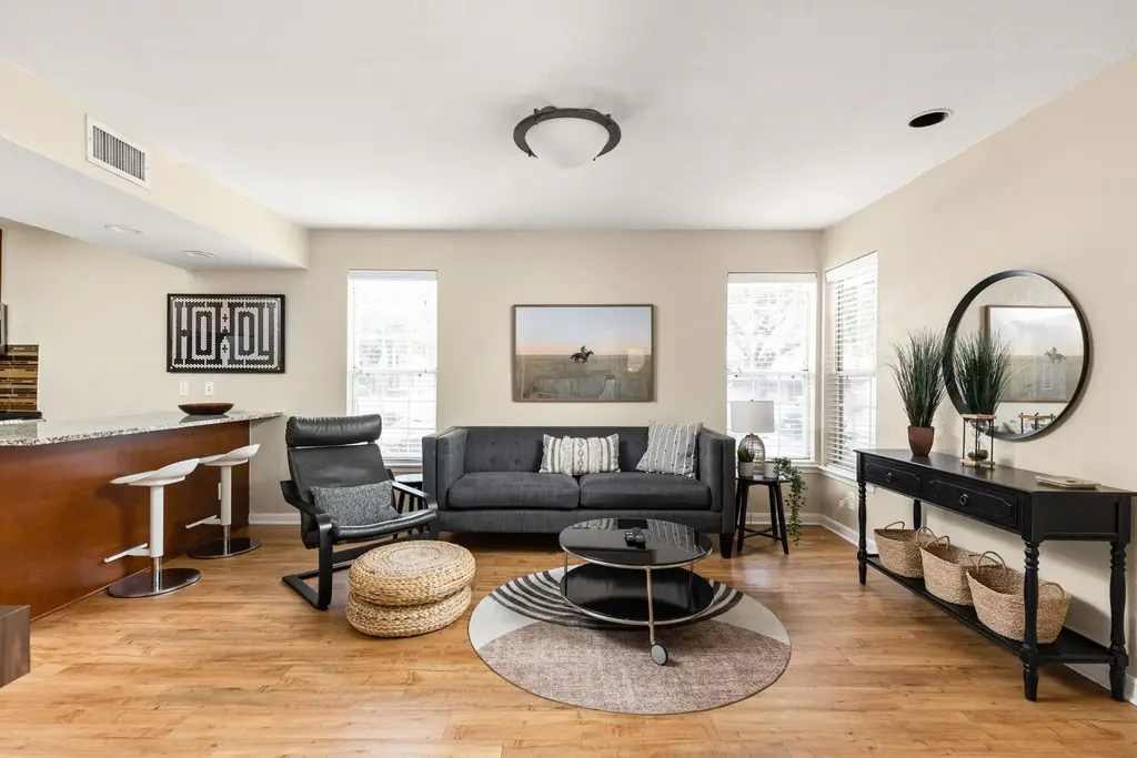 7685 Northcross Drive 1006, Austin