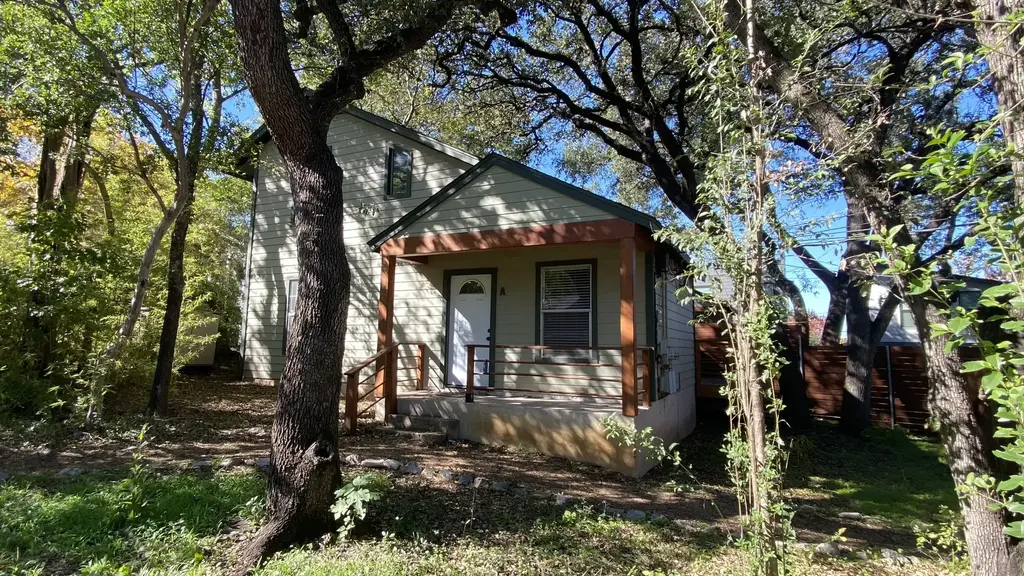 2706 S 4th Street A, Austin