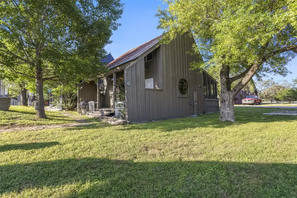 118 Topspin Circle, Spicewood