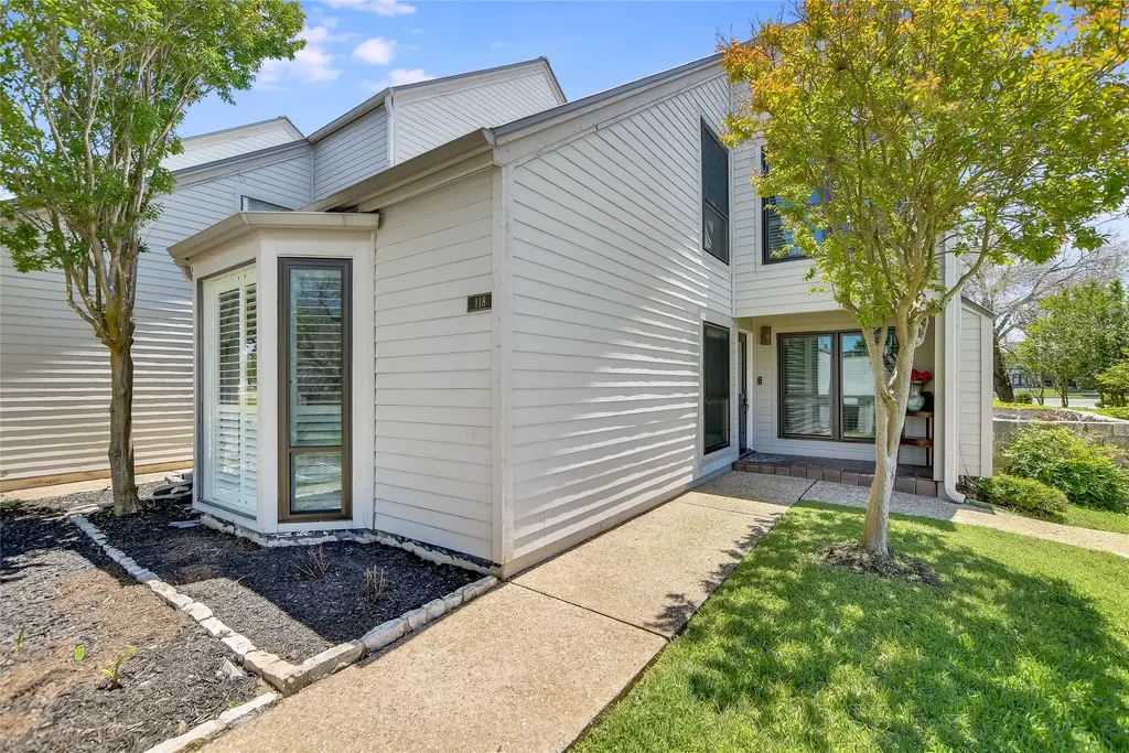 118 World Of Tennis Square, Lakeway