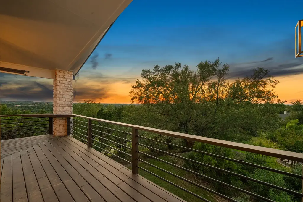 106 Confidence Cove, Lakeway