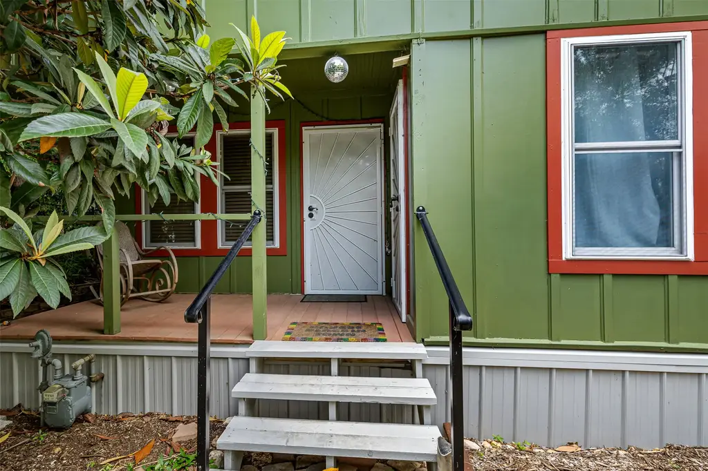 2512 E 10th Street, Austin