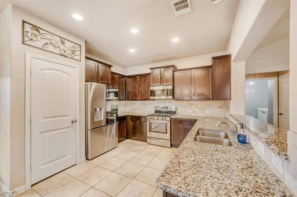 1004 Palo Duro Cove, Round Rock