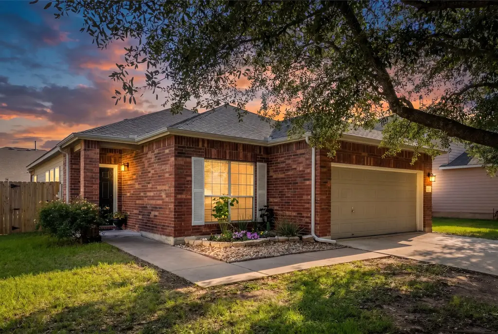 1015 Hondo Lane, Hutto