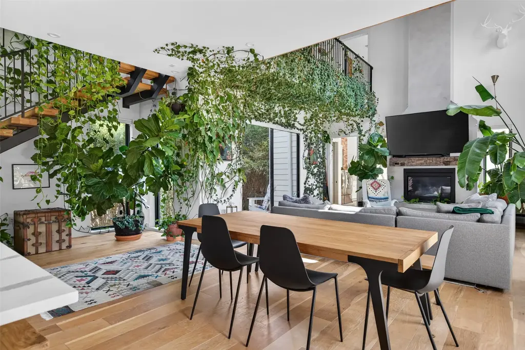 2819 E 22nd Street, Austin