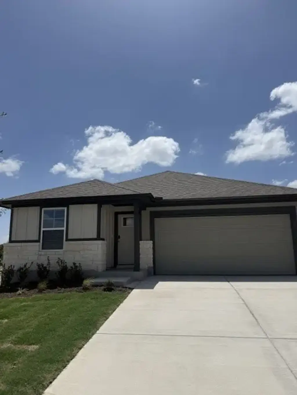 144 Woodbrook Drive, Georgetown