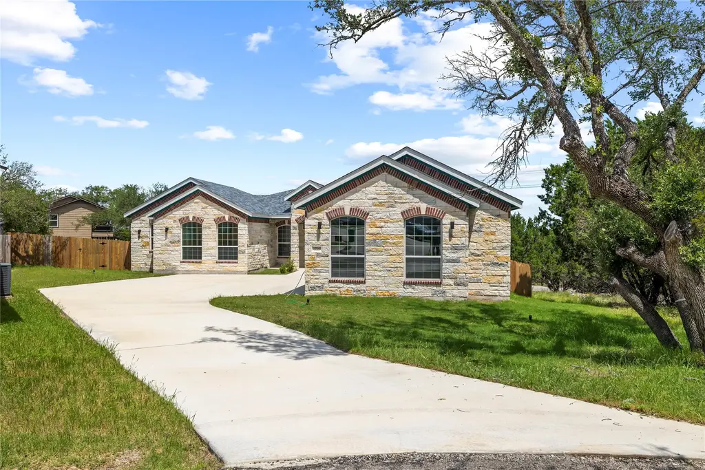 3706 Austin Cove, Lago Vista
