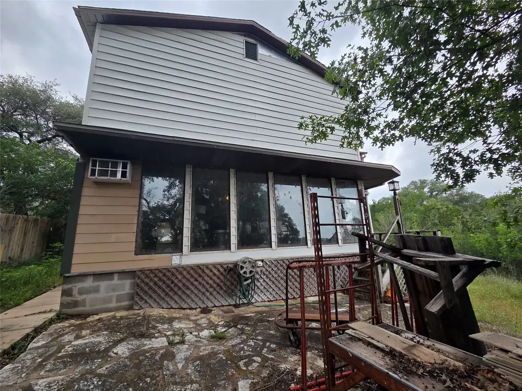 25408 Cove Drive, Spicewood