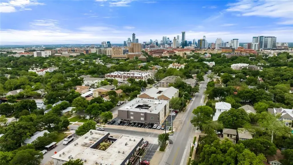 101 E 33rd Street 206, Austin