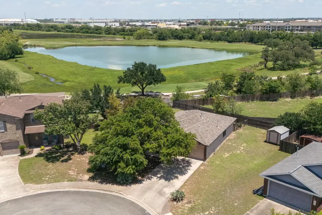 359 Spring Branch Loop, Kyle