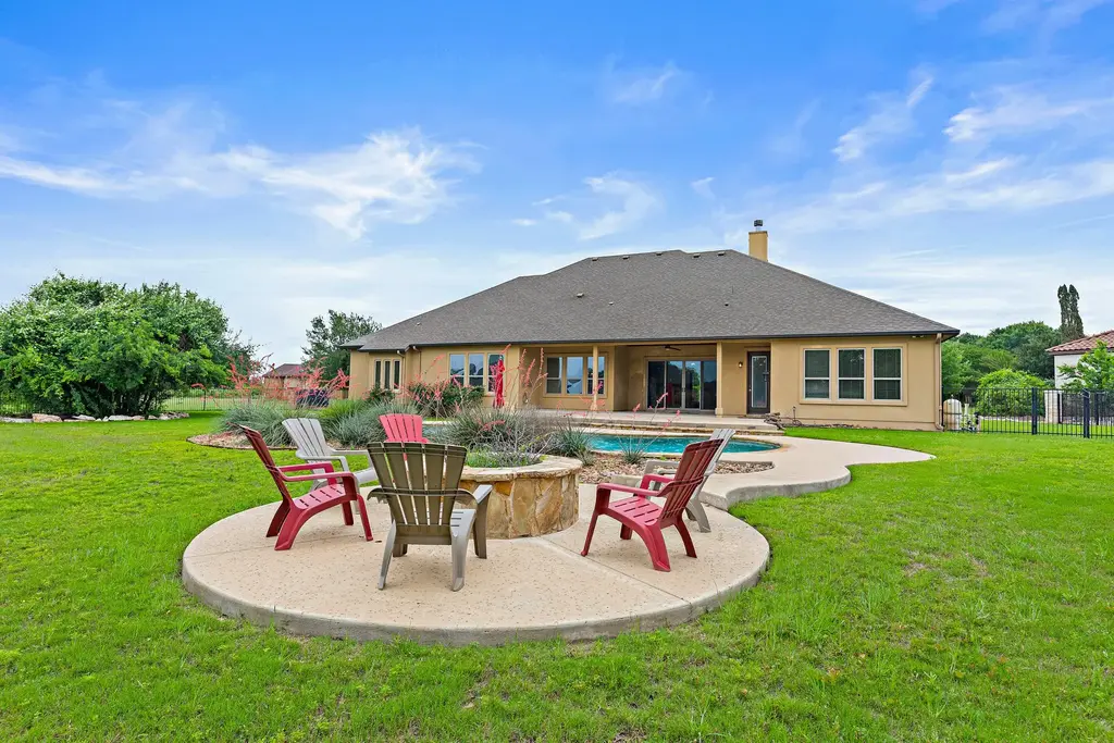 135 Gabriel Vista E, Georgetown